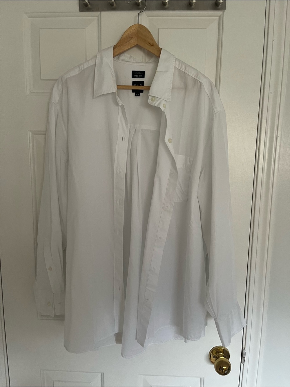 GAP White Women’s Oversize Dress Shirt